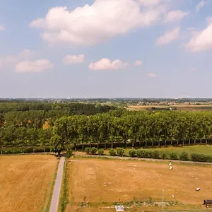 https://lord-charming-double-room-at-ranch-de-blauwe-zaal.bruges-hotels.info